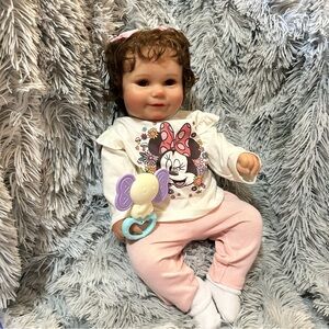 Lifelike Baby Girl Doll Cloth Body Full Silicone  Limbs & Accessories (NWT)